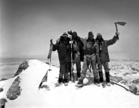 Иллюстрация к книге — Лхоцзе. Южная стена [pic_95.jpg]