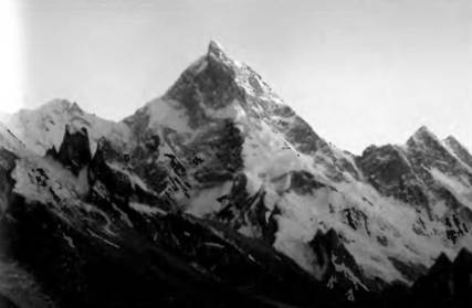 Иллюстрация к книге — Лхоцзе. Южная стена [pic_96.jpg]