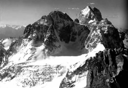 Иллюстрация к книге — Лхоцзе. Южная стена [pic_97.jpg]