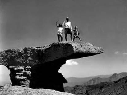 Иллюстрация к книге — Лхоцзе. Южная стена [pic_99.jpg]