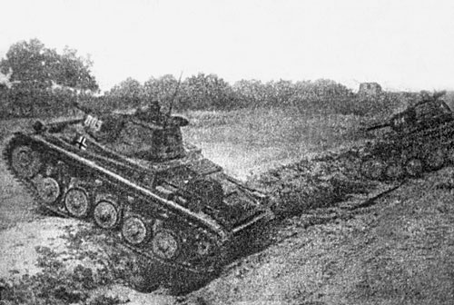 Иллюстрация к книге — Пограничники в 1941 году. Они не сдавались в плен [i_002.jpg]