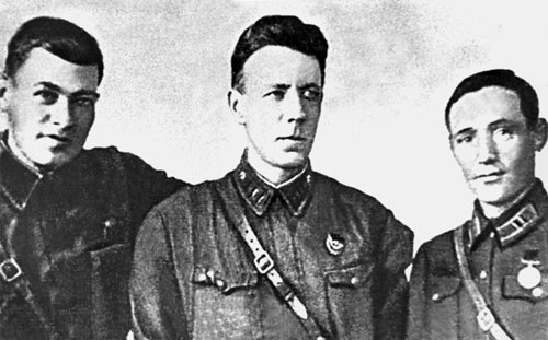 Иллюстрация к книге — Пограничники в 1941 году. Они не сдавались в плен [i_029.jpg]