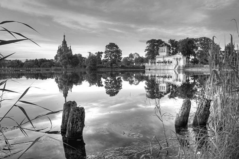 Иллюстрация к книге — Быть принцессой. Повседневная жизнь при русском дворе [i_032.jpg]