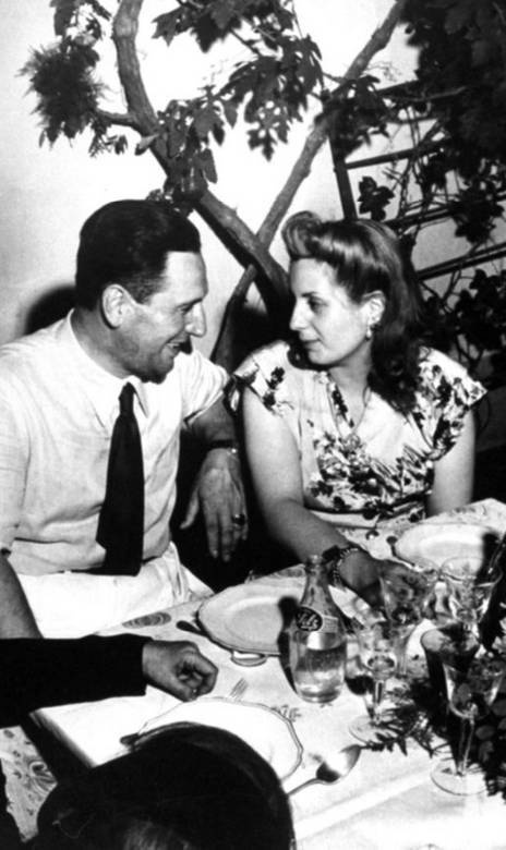 Иллюстрация к книге — Восхитительные женщины. Неподвластные времени [i_083.jpg]