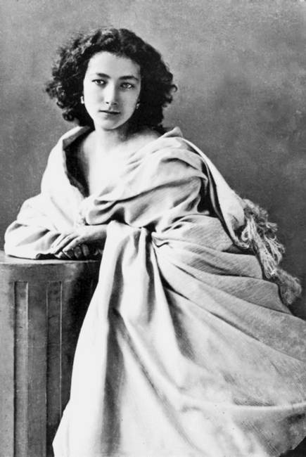 Иллюстрация к книге — Восхитительные женщины. Неподвластные времени [i_095.jpg]