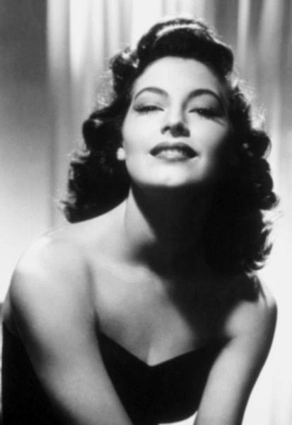 Иллюстрация к книге — Восхитительные женщины. Неподвластные времени [i_109.jpg]