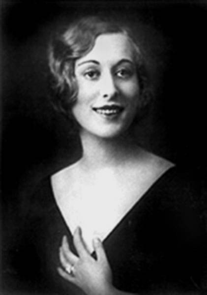 Иллюстрация к книге — Восхитительные женщины. Неподвластные времени [i_130.jpg]