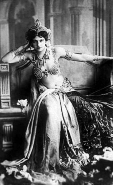 Иллюстрация к книге — Восхитительные женщины. Неподвластные времени [i_178.jpg]