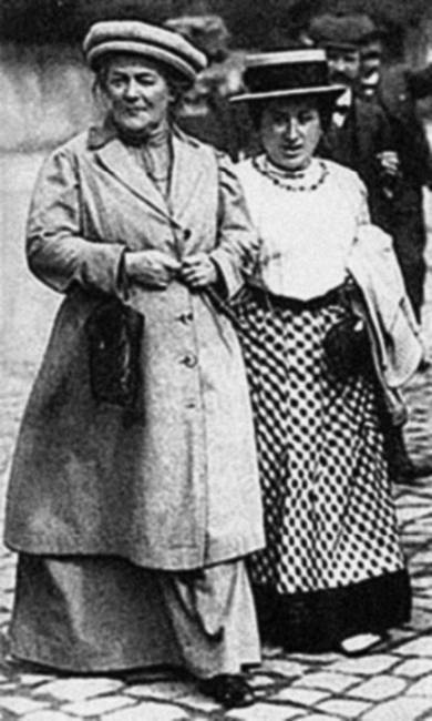 Иллюстрация к книге — Восхитительные женщины. Неподвластные времени [i_196.jpg]