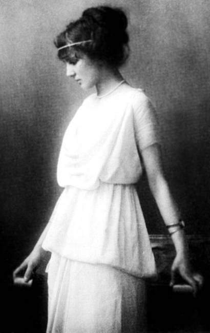 Иллюстрация к книге — Восхитительные женщины. Неподвластные времени [i_256.jpg]