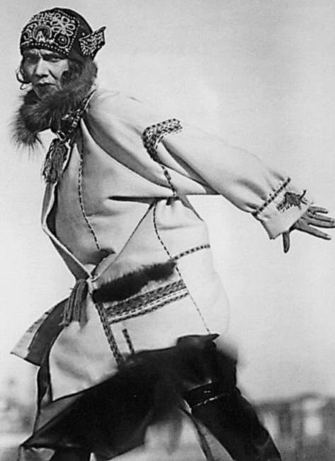 Иллюстрация к книге — Восхитительные женщины. Неподвластные времени [i_273.jpg]