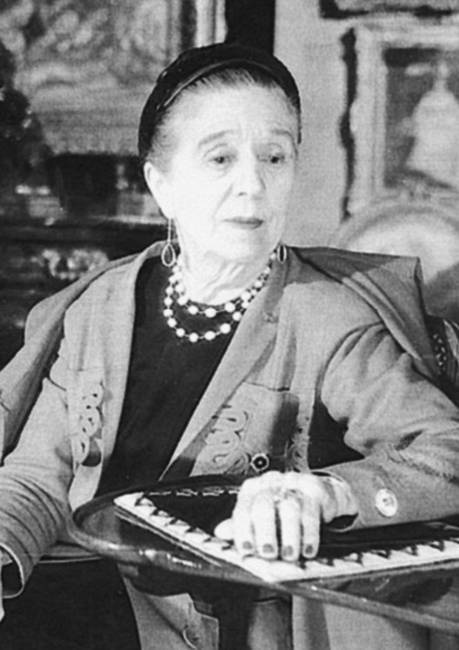 Иллюстрация к книге — Восхитительные женщины. Неподвластные времени [i_277.jpg]