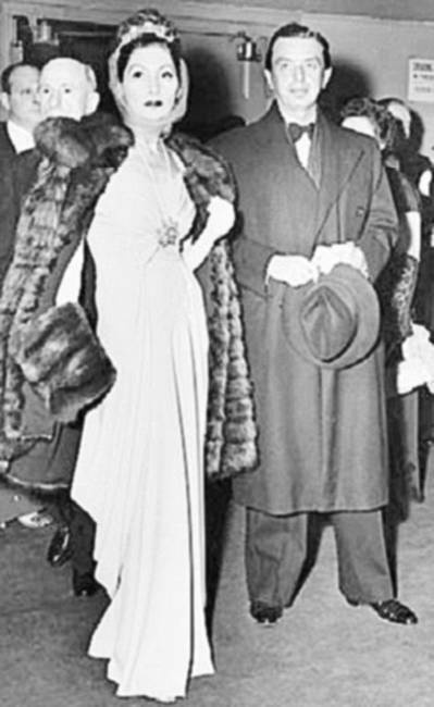 Иллюстрация к книге — Восхитительные женщины. Неподвластные времени [i_296.jpg]