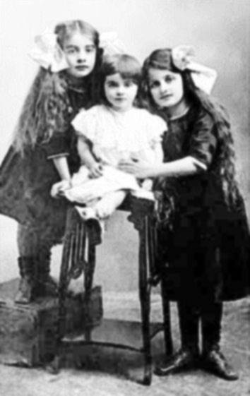 Иллюстрация к книге — Восхитительные женщины. Неподвластные времени [i_380.jpg]