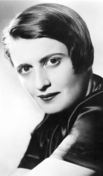 Иллюстрация к книге — Восхитительные женщины. Неподвластные времени [i_383.jpg]