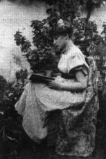 Иллюстрация к книге — Восхитительные женщины. Неподвластные времени [i_390.jpg]