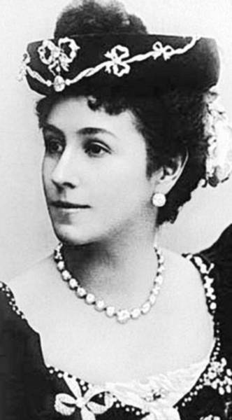 Иллюстрация к книге — Восхитительные женщины. Неподвластные времени [i_448.jpg]