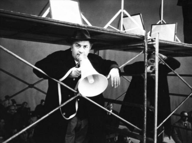 Иллюстрация к книге — Восхитительные женщины. Неподвластные времени [i_492.jpg]