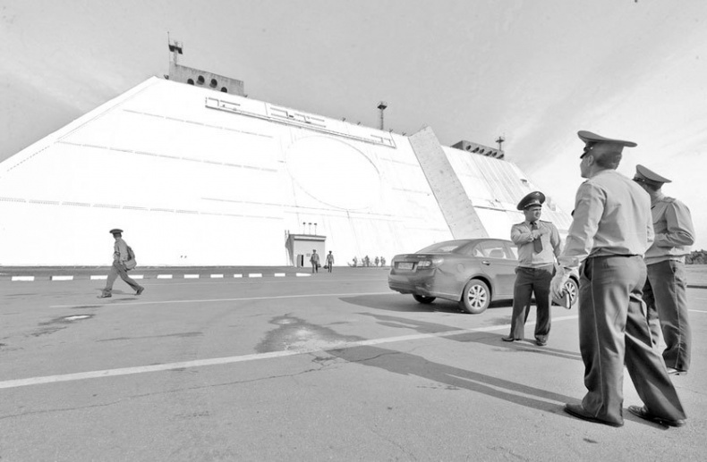 Иллюстрация к книге — Оружие будущего [_15.jpg]