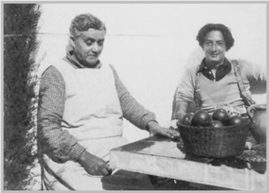 Иллюстрация к книге — Сальвадор Дали. Божественный и многоликий [i_010.jpg]