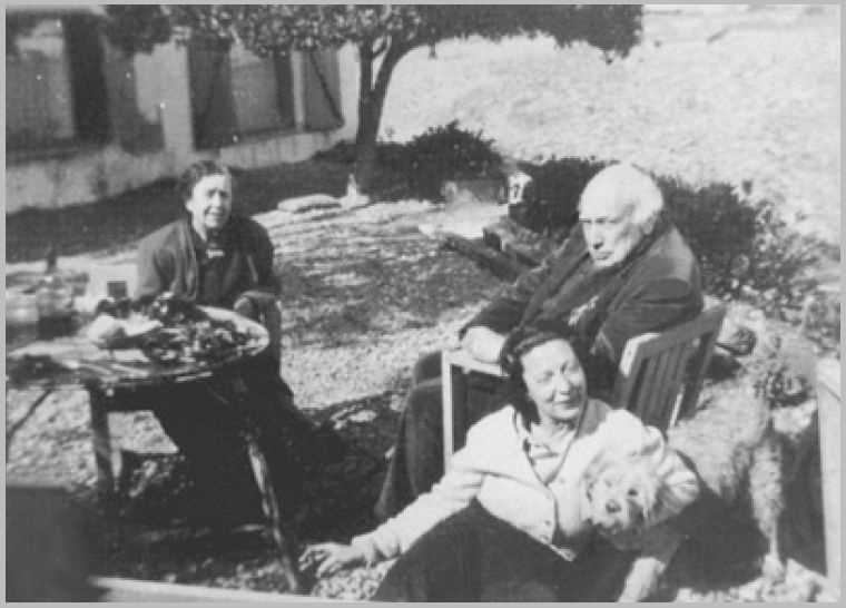 Иллюстрация к книге — Сальвадор Дали. Божественный и многоликий [i_025.jpg]