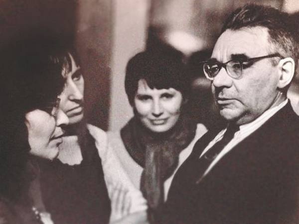 Иллюстрация к книге — Диссиденты [i_040.jpg]