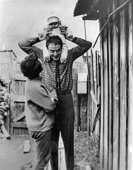 Иллюстрация к книге — Диссиденты [i_052.jpg]