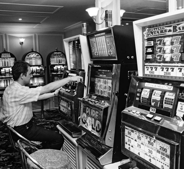 Иллюстрация к книге — Блеск и нищета 90-х [i_011.jpg]