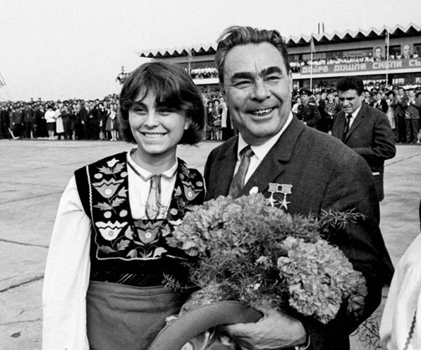 Иллюстрация к книге — Блеск и нищета 90-х [i_038.jpg]