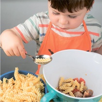 Иллюстрация к книге — Поваренок с пеленок: Как проводить время на кухне весело и с пользой [i_014.jpg]