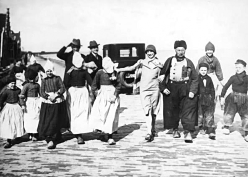 Иллюстрация к книге — Моя жена – Анна Павлова [_313.jpg]