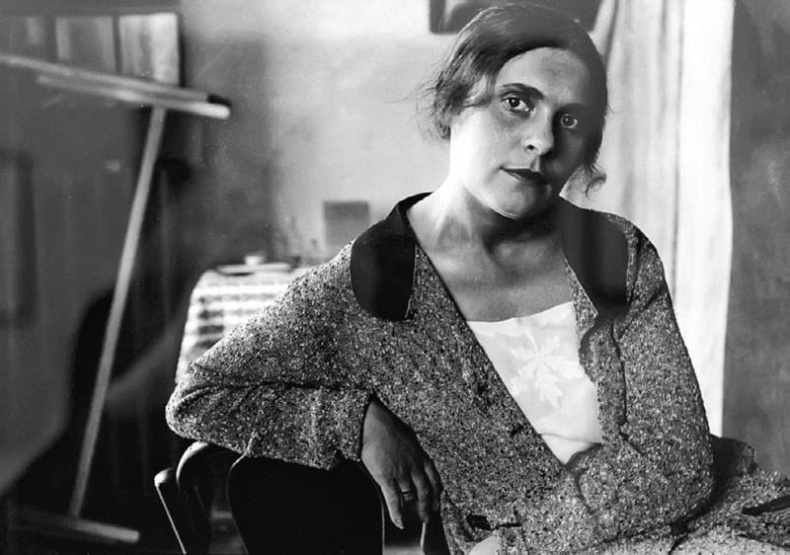 Иллюстрация к книге — Лиля Брик. Любимая женщина Владимира Маяковского [_131.jpg]