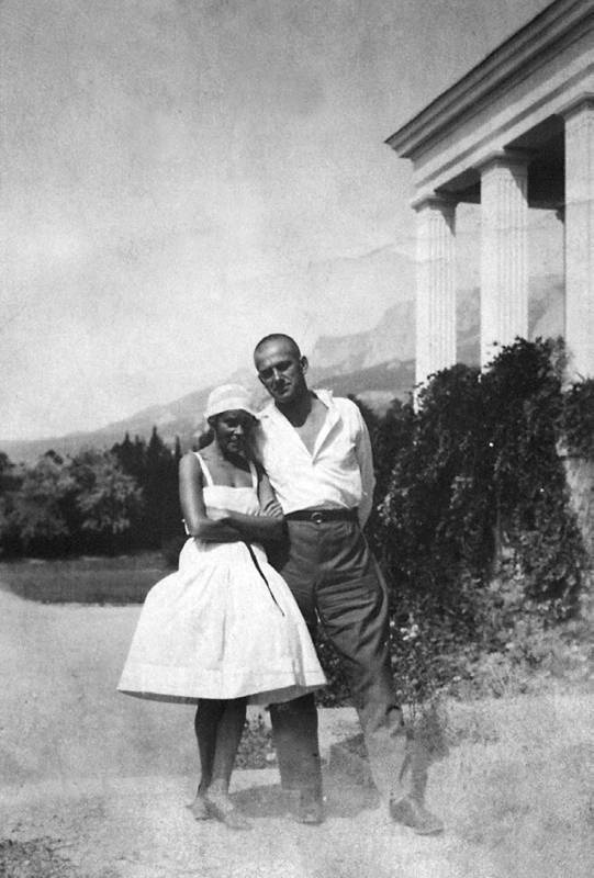 Иллюстрация к книге — Лиля Брик. Любимая женщина Владимира Маяковского [_139.jpg]