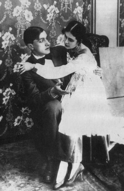 Иллюстрация к книге — Лиля Брик. Любимая женщина Владимира Маяковского [_155.jpg]