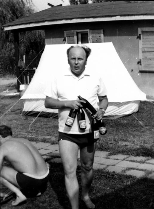 Иллюстрация к книге — Резидентура. Я служил вместе с Путиным [vkladka_0108_page_5_image_0001.jpg]