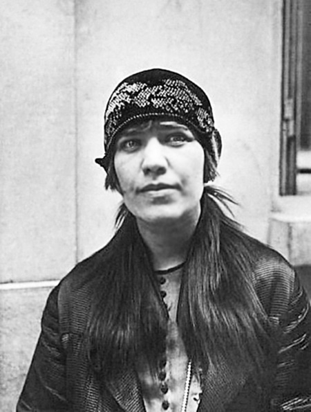 Иллюстрация к книге — Григорий Распутин. Жизнь старца и гибель империи [i_013.jpg]