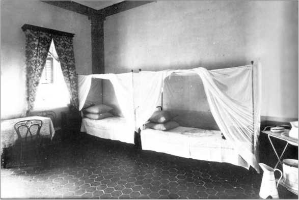 Иллюстрация к книге — Григорий Распутин. Жизнь старца и гибель империи [i_059.jpg]