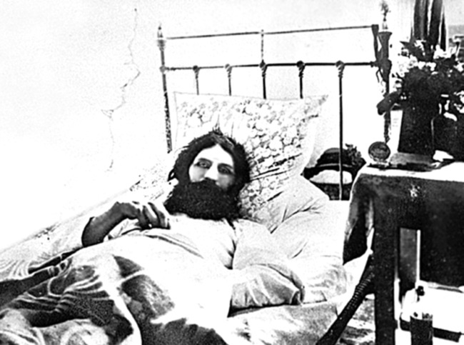 Иллюстрация к книге — Григорий Распутин. Жизнь старца и гибель империи [i_063.jpg]