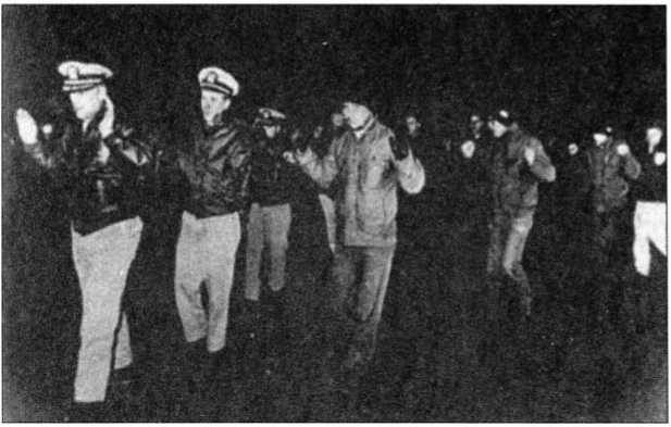 Иллюстрация к книге — На грани мировой войны. Инцидент «Пуэбло» [image30.jpg]