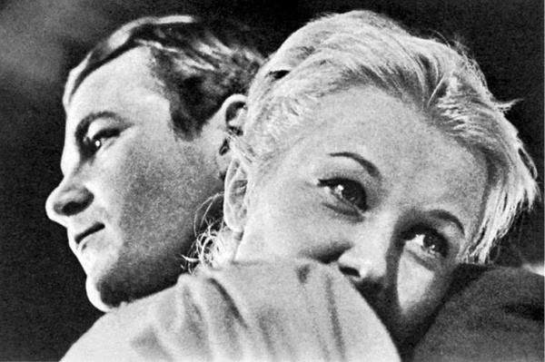 Иллюстрация к книге — Ностальгия - это память [i_008.jpg]