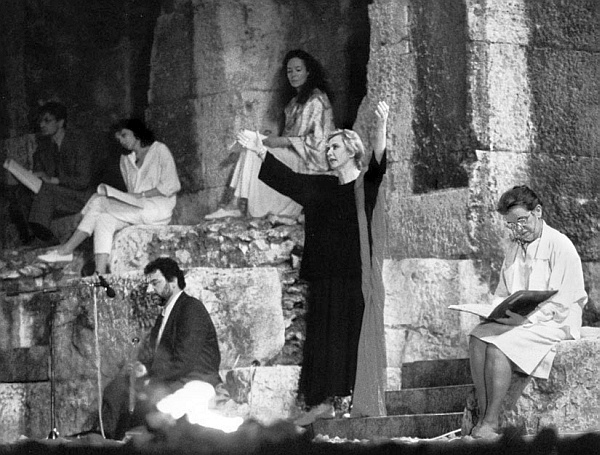 Иллюстрация к книге — Ностальгия - это память [i_027.jpg]