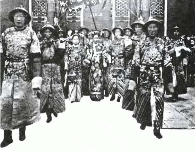 Иллюстрация к книге — Китай. Большой исторический путеводитель [i_236.jpg]