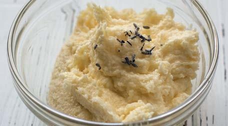 Иллюстрация к книге — Торты с сюрпризом. Шоколадные, сливочные, кофейные, желейные, ореховые, фруктовые [_010_2.jpg]