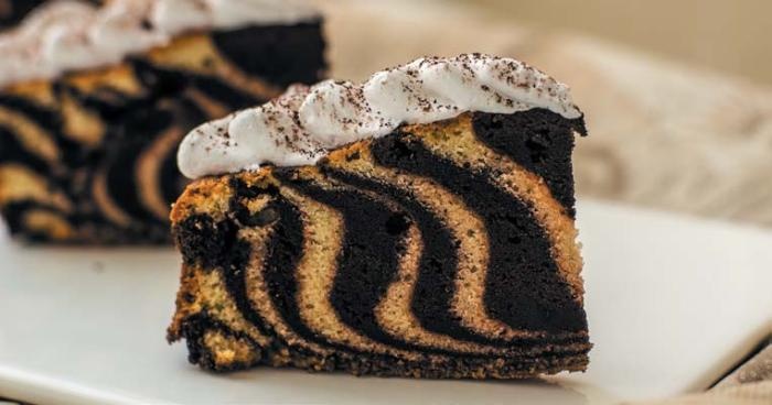 Иллюстрация к книге — Торты с сюрпризом. Шоколадные, сливочные, кофейные, желейные, ореховые, фруктовые [_028_6.jpg]