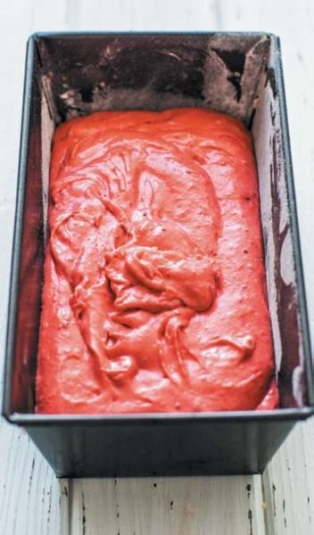 Иллюстрация к книге — Торты с сюрпризом. Шоколадные, сливочные, кофейные, желейные, ореховые, фруктовые [_036_2.jpg]