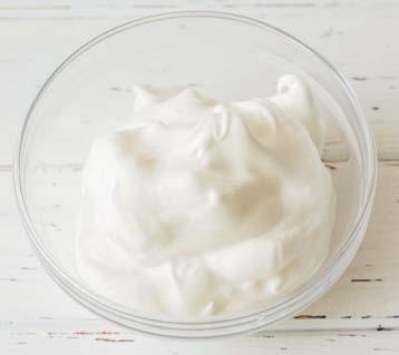 Иллюстрация к книге — Торты с сюрпризом. Шоколадные, сливочные, кофейные, желейные, ореховые, фруктовые [_058_4.jpg]