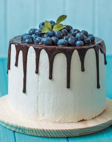 Иллюстрация к книге — Торты с сюрпризом. Шоколадные, сливочные, кофейные, желейные, ореховые, фруктовые [_070_2.jpg]