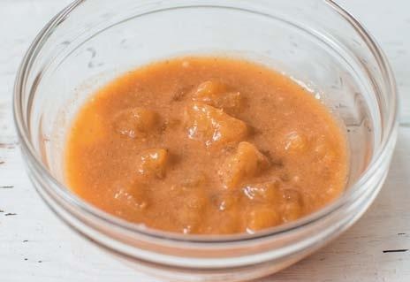 Иллюстрация к книге — Торты с сюрпризом. Шоколадные, сливочные, кофейные, желейные, ореховые, фруктовые [_074_3.jpg]