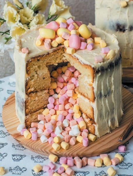 Иллюстрация к книге — Торты с сюрпризом. Шоколадные, сливочные, кофейные, желейные, ореховые, фруктовые [_091_2.jpg]