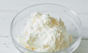 Иллюстрация к книге — Торты с сюрпризом. Шоколадные, сливочные, кофейные, желейные, ореховые, фруктовые [_100_3.jpg]